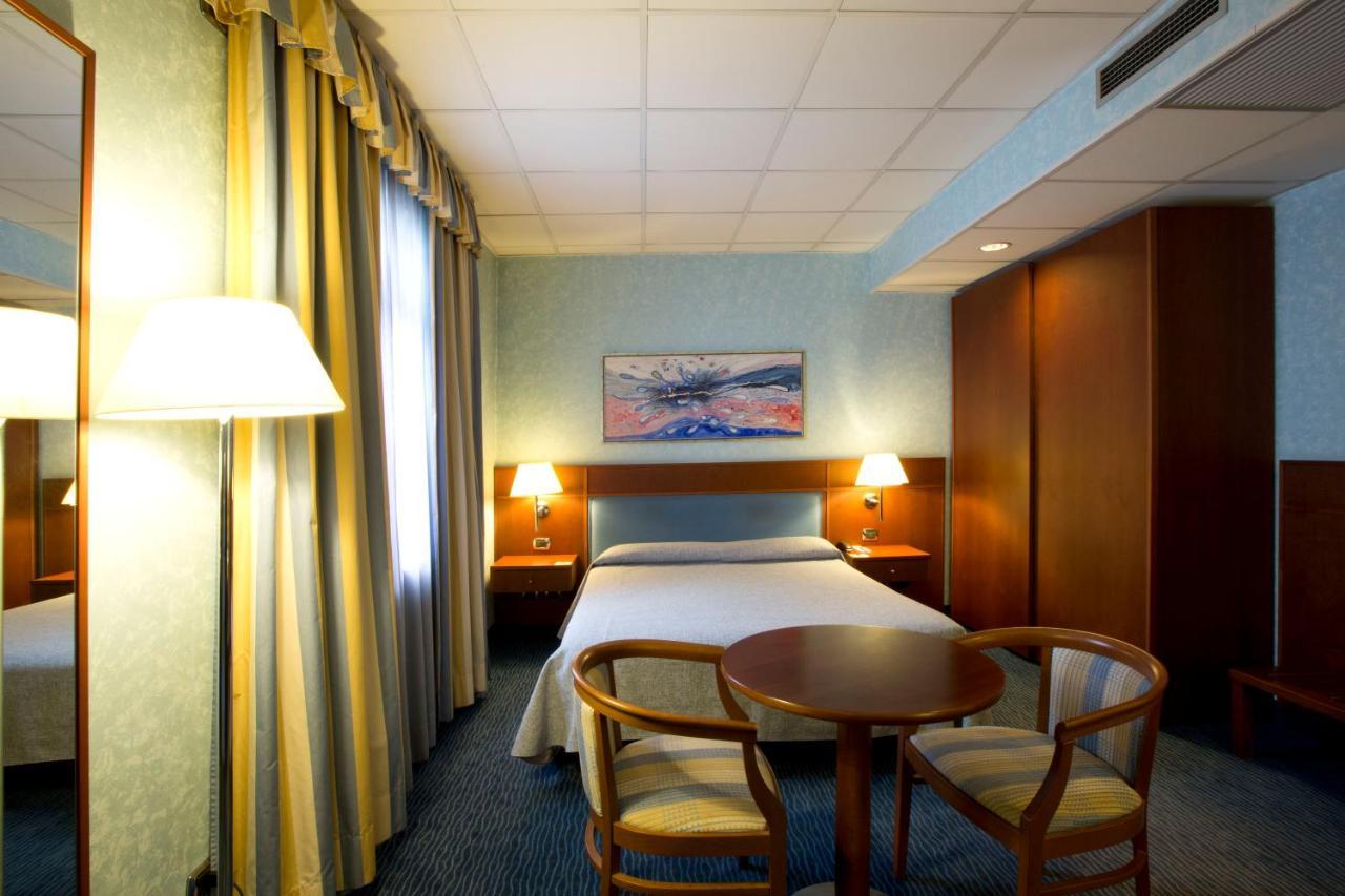 Palace Hotel Moderno Pordenone Eksteriør billede