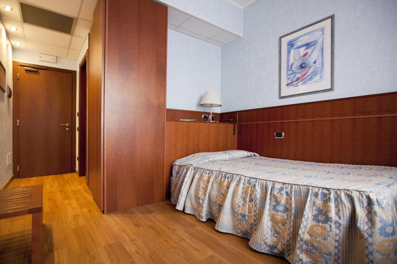 Palace Hotel Moderno Pordenone Eksteriør billede